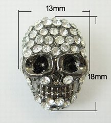 Намистини металеві, у формі черепа, з прозорими стразами, чорні, 13х18 mm