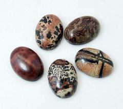 Кабошони з натурального каменю, овальні, 18х13х6 mm