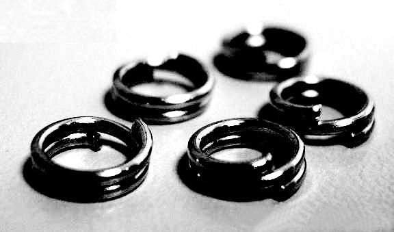 Колечки двойные, черные, d=5 mm